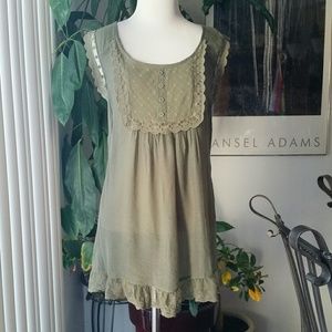 NWOTS Sam and Max Tunic